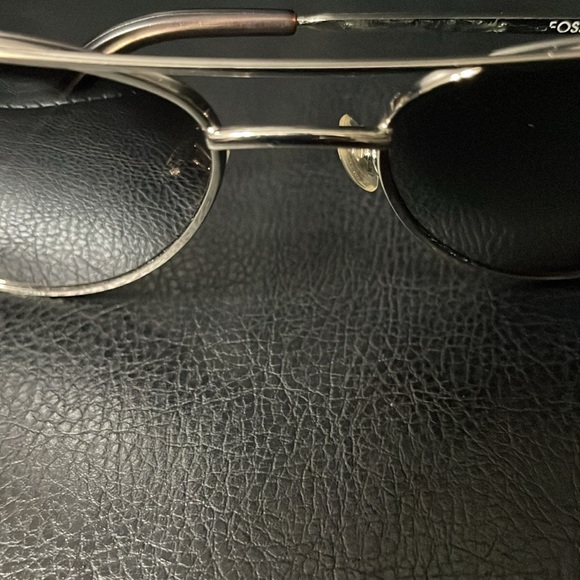 Fossil Aviator Sunglasses - Picture 15 of 15